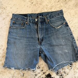 Vintage Levi's 550 Relaxed Fit Blue Denim Jeans with Leather Patch